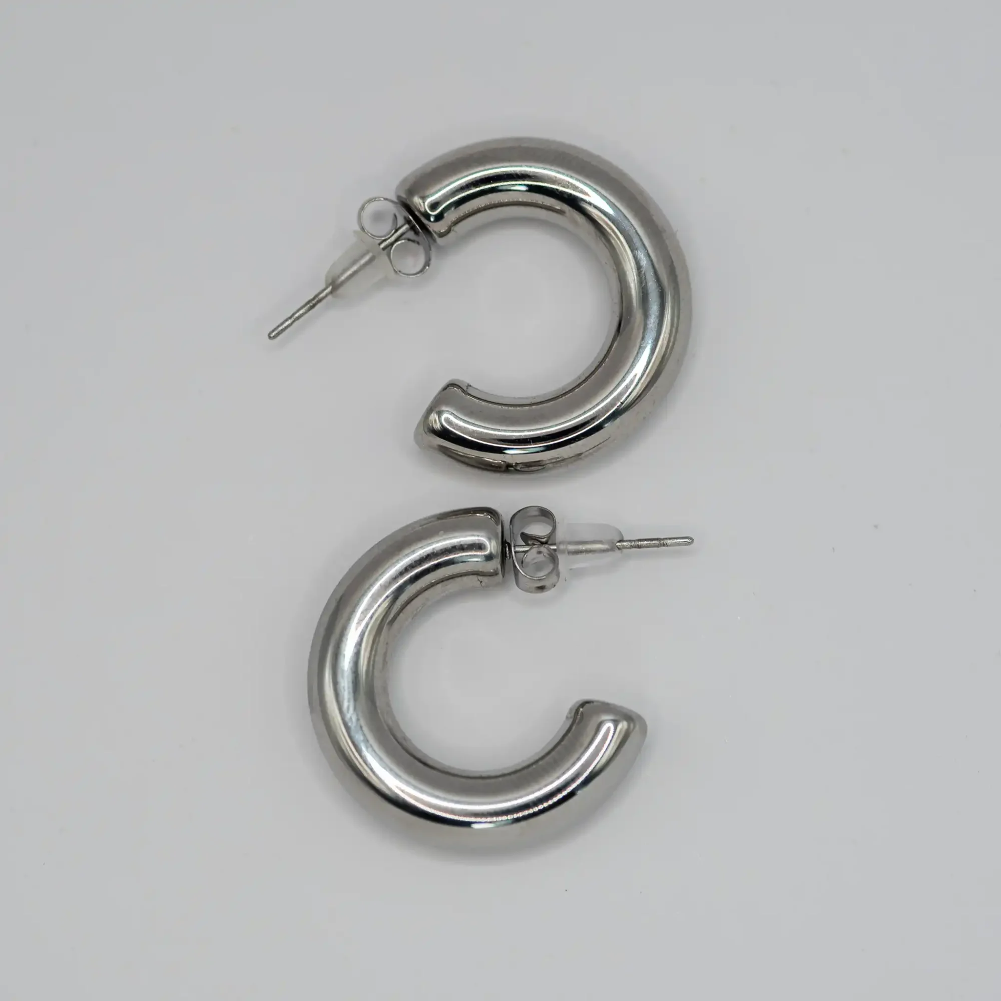 Srebrne kolczyki Hoops - obrazek 5