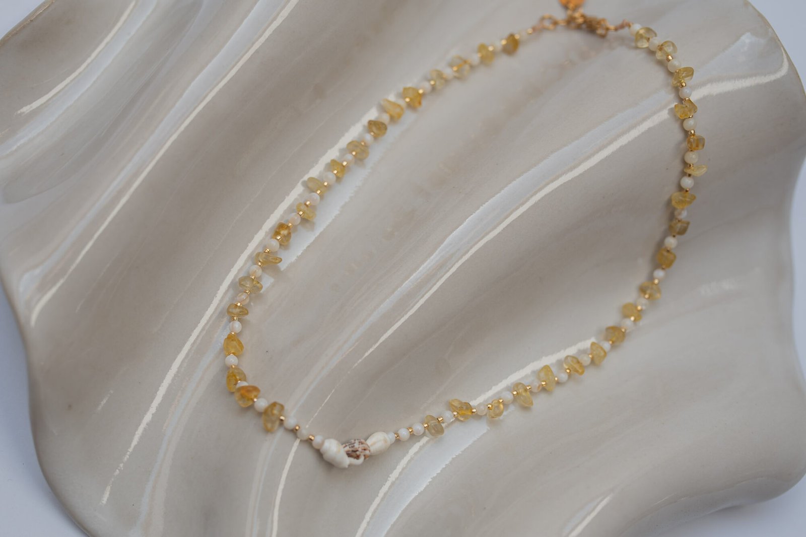 Surowy Choker z Muszlami i Cytrynem - obrazek 4