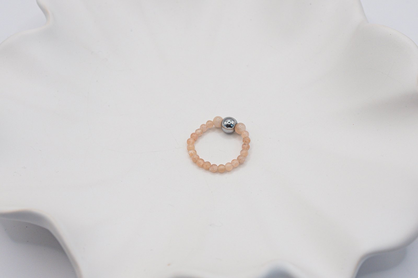 Pierścionek z Hematytem i Kamieniem Słonecznym - obrazek 3