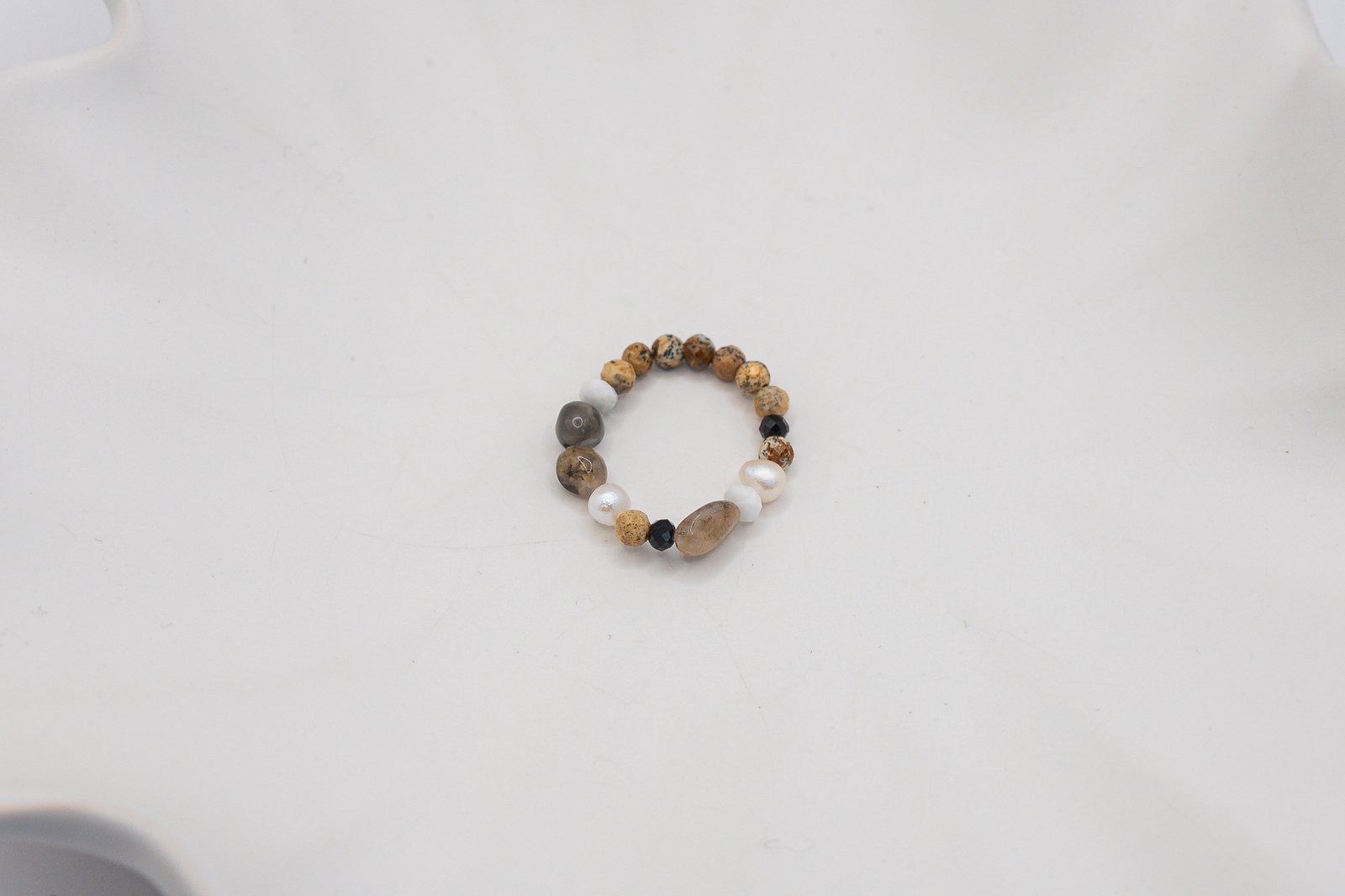 Pierścionek z Perłą Jaspisem i Turmalinem - obrazek 2