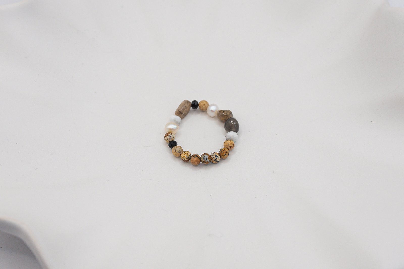 Pierścionek z Perłą Jaspisem i Turmalinem - obrazek 4