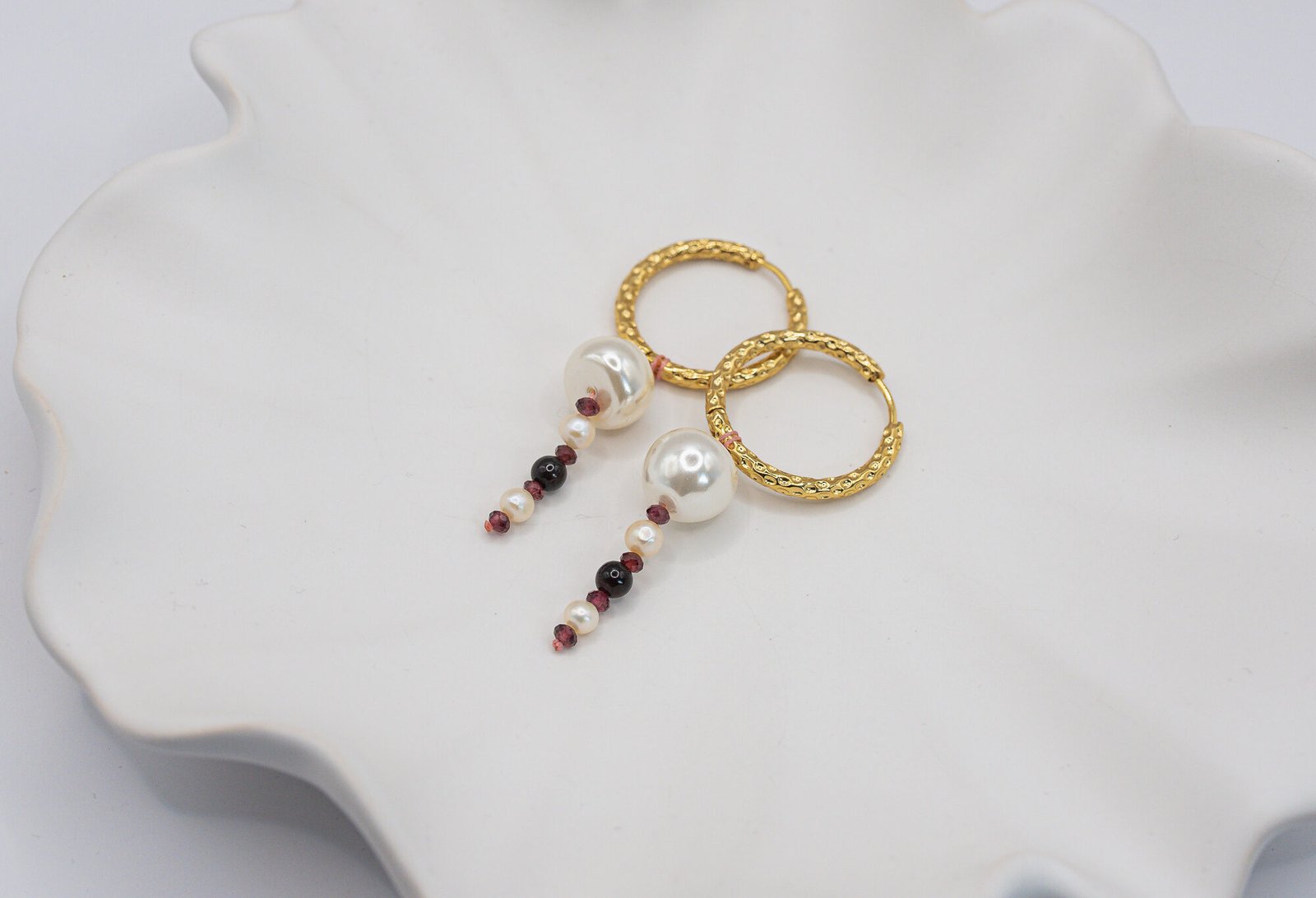 Alternative view of Kolczyki z Pereł Granatu i Turmalinu