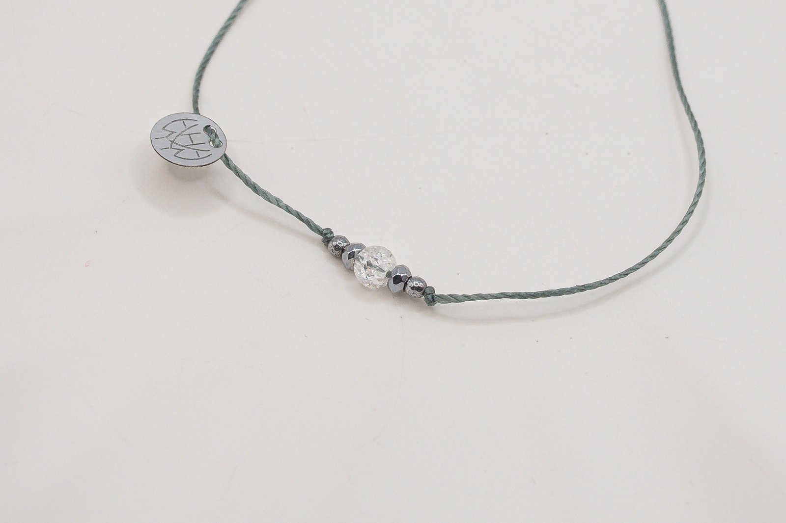 Bransoletka ze spękanym Kryształem Górskim - obrazek 2