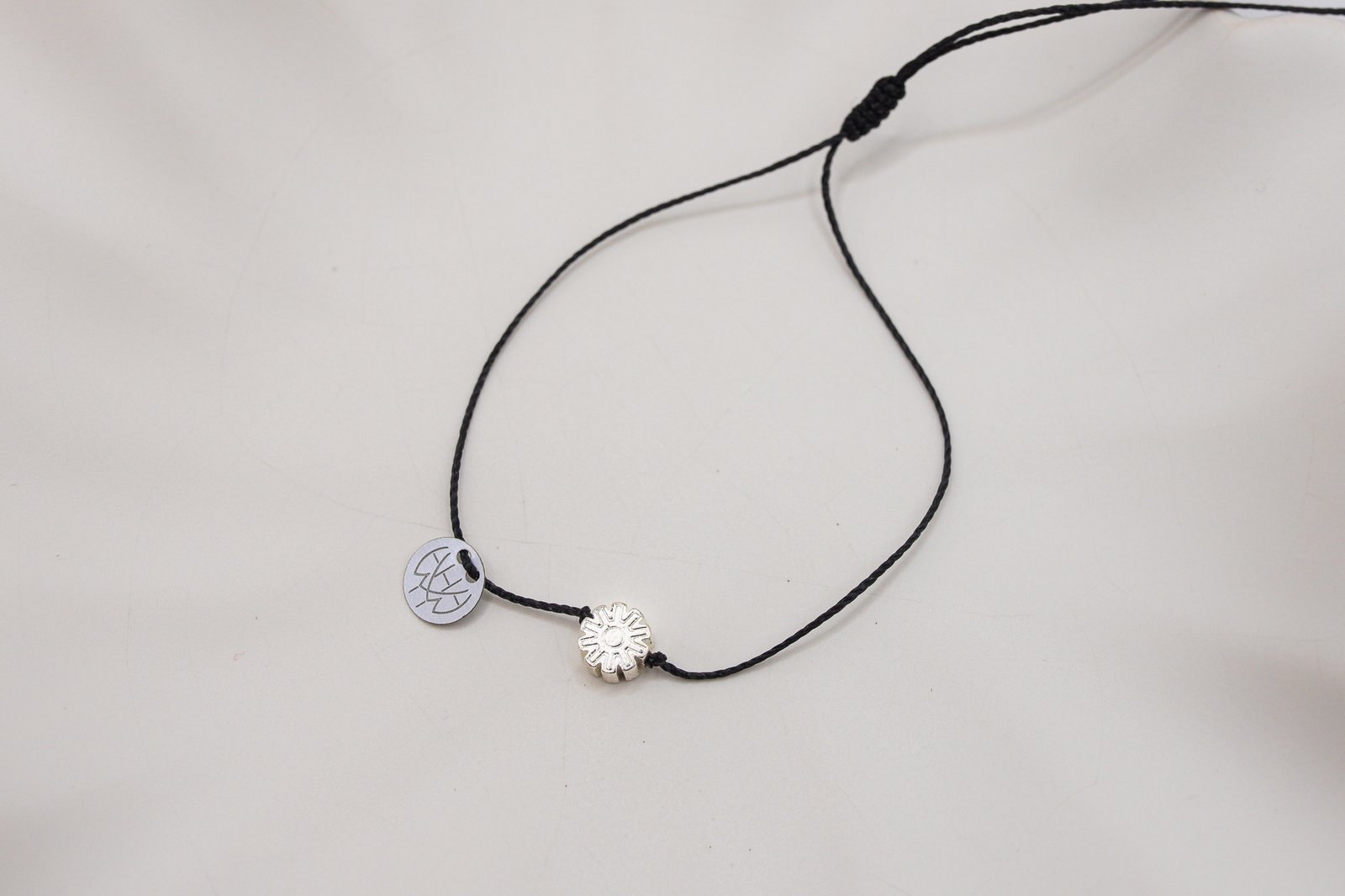 Bransoletka ze srebrnym Kwiatem - obrazek 5