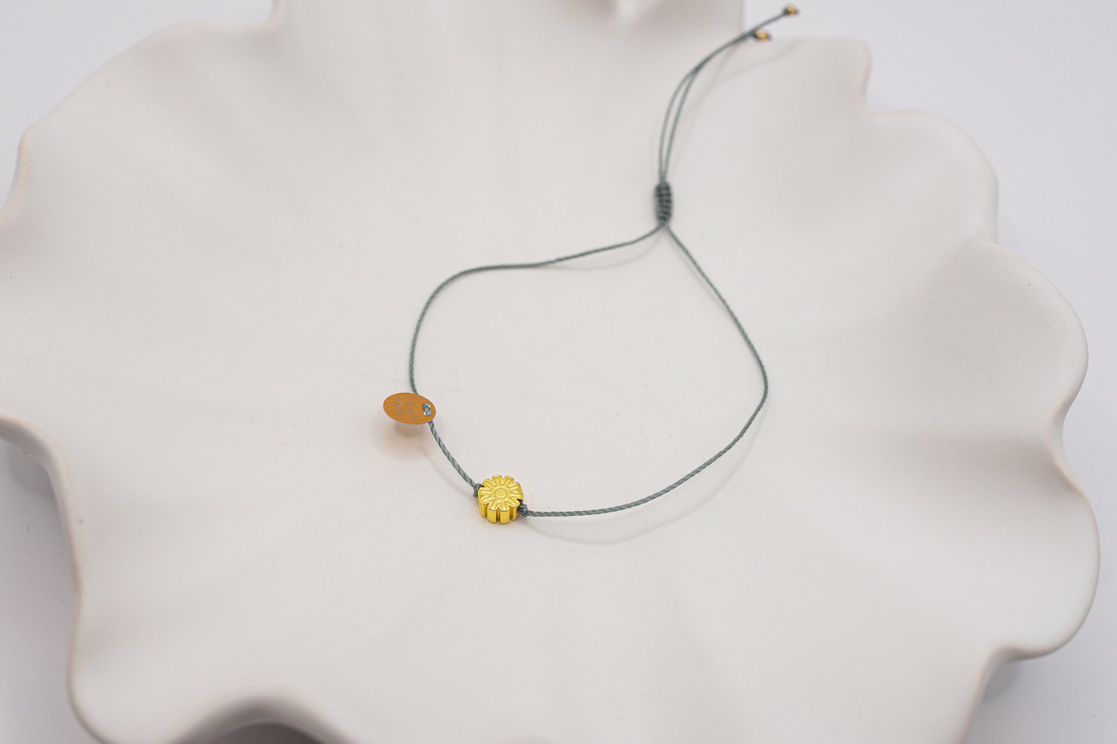 Bransoletka ze złotym Kwiatem