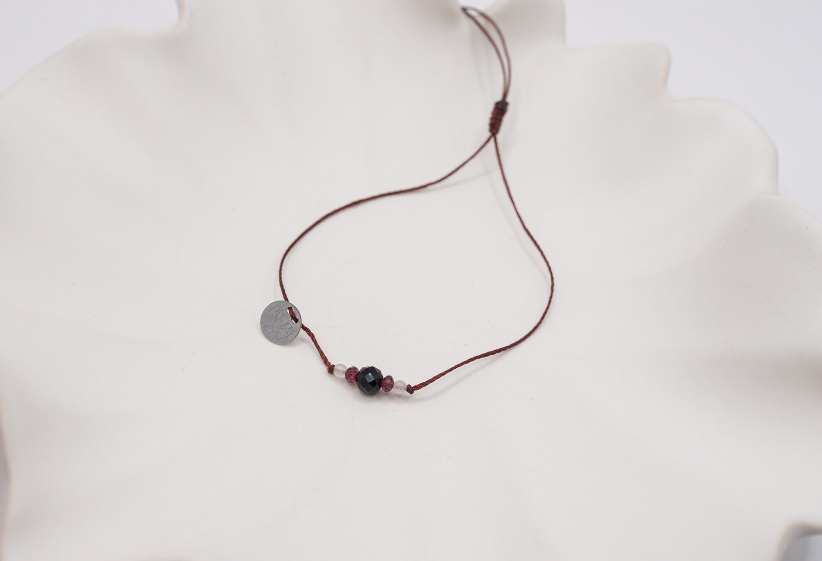 Alternative view of Bransoletka z Turmalinem Granatem i Selenitem