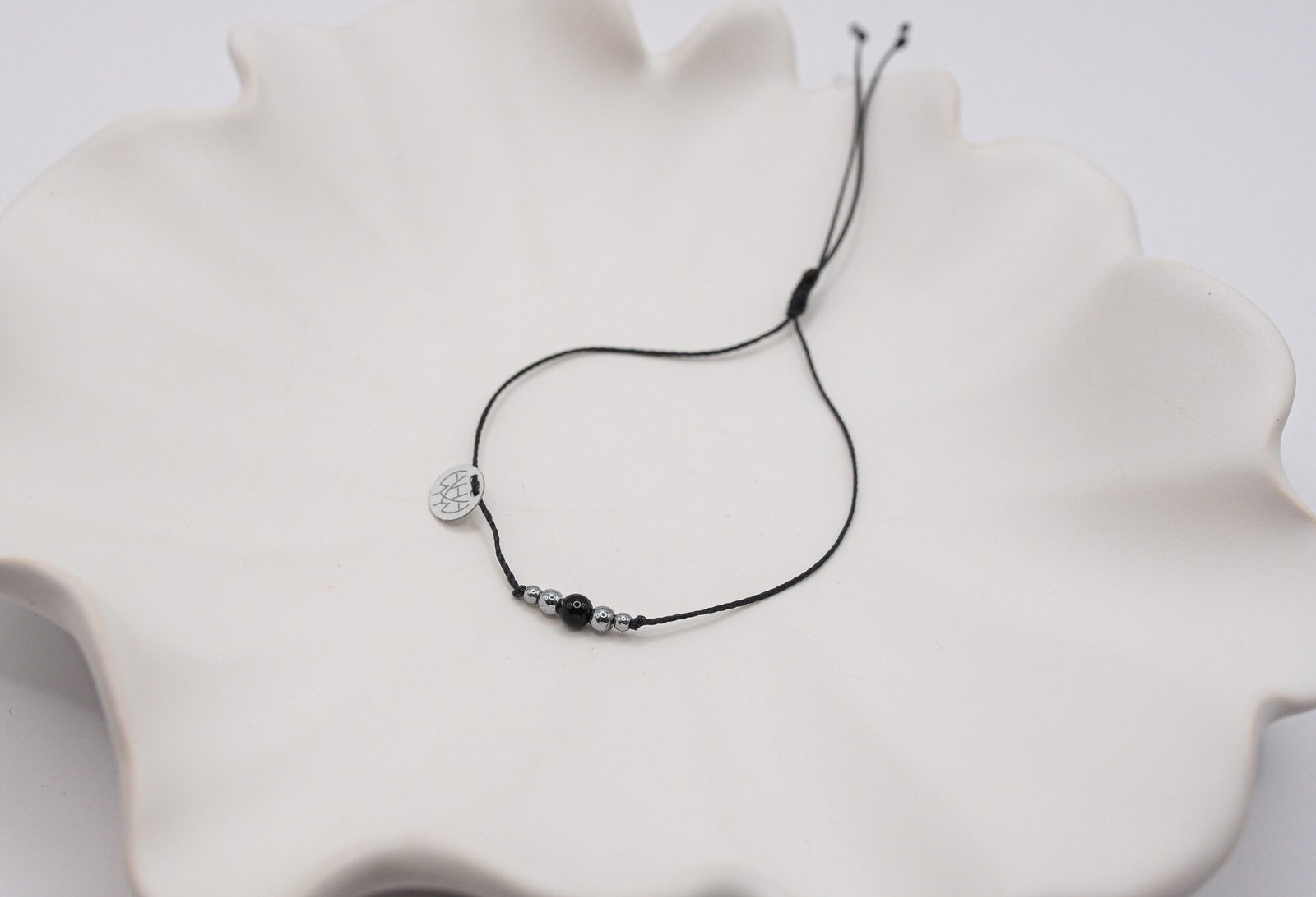 Alternative view of Delikatna Bransoletka z Czarnym Onyksem