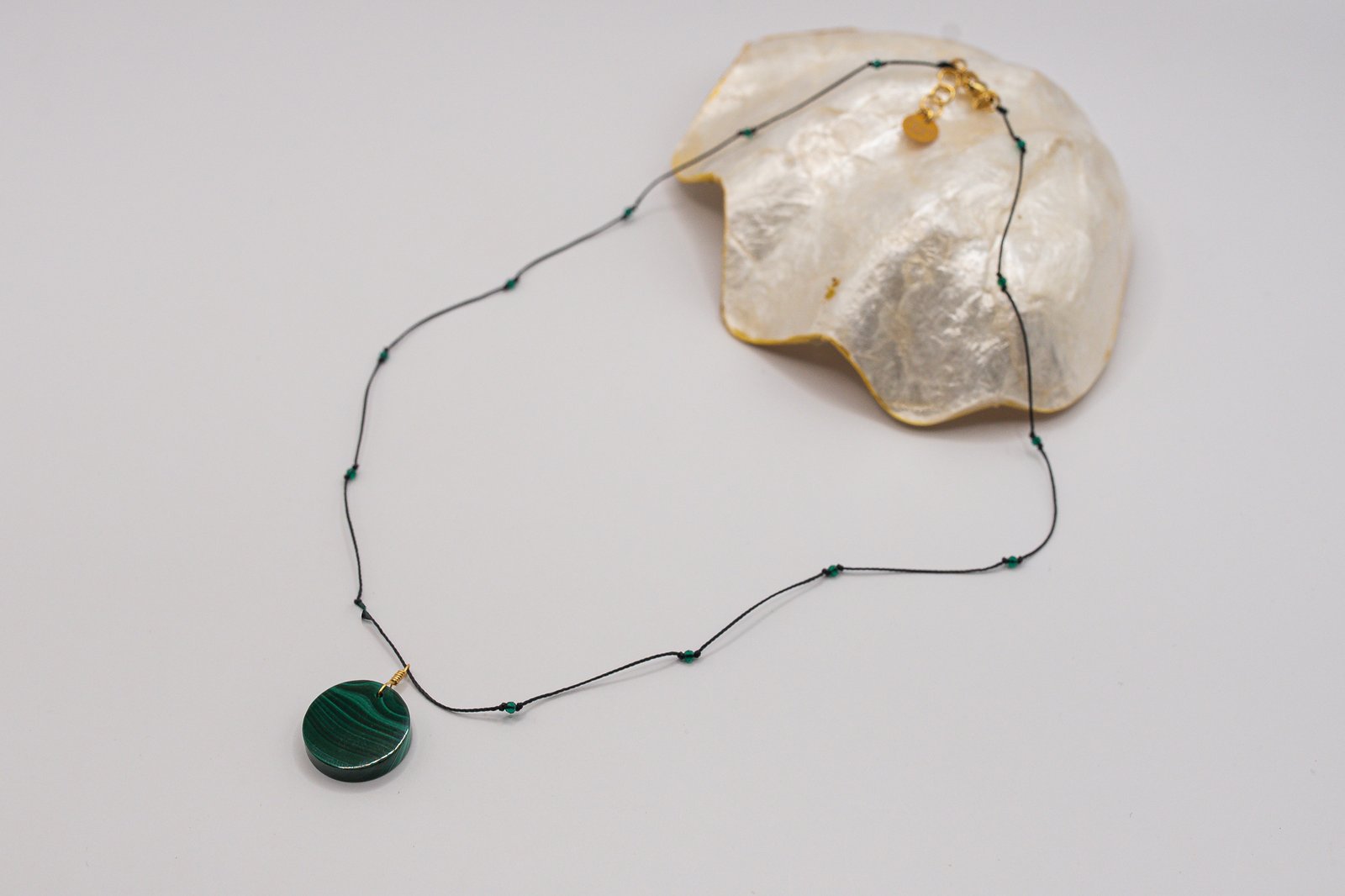 Wisiorek z Malachitem i Szmaragdem - obrazek 2