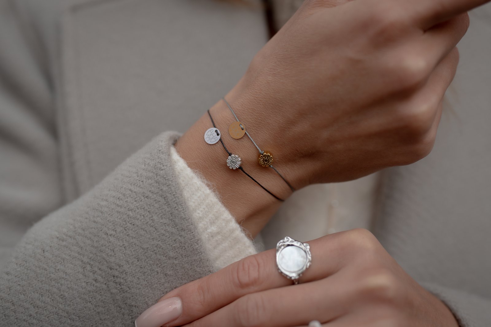 Bransoletka ze złotym Kwiatem - obrazek 4