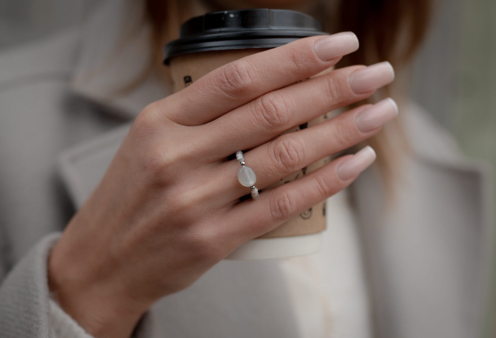 Pierścionek z Opalem i Kamieniem Słonecznym