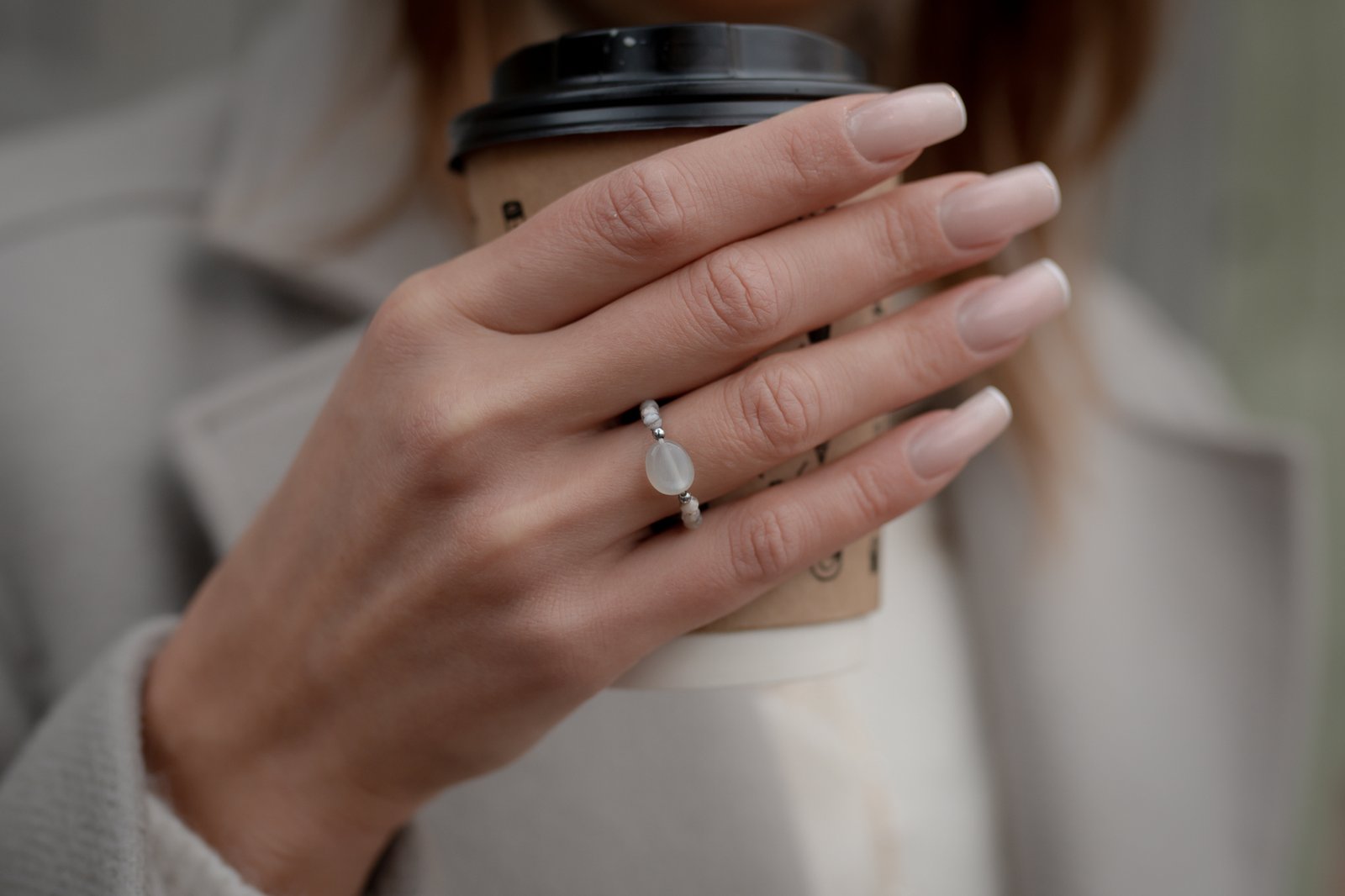 Pierścionek z Opalem i Kamieniem Słonecznym