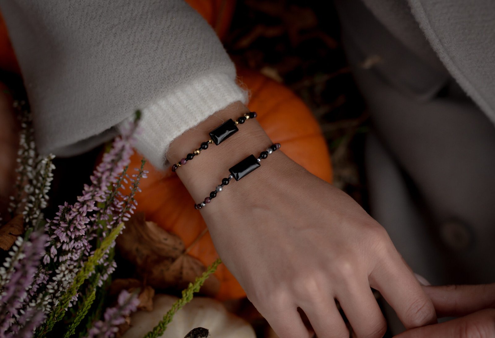 Alternative view of Bransoletka Ochronna Onyks Turmalin Rubin