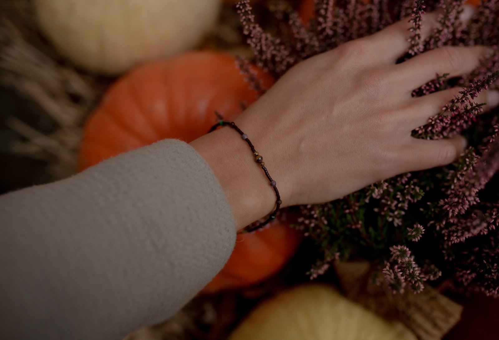 Alternative view of Bransoletka na Pieniądze Tygrysie Oko Malachit Turmalin