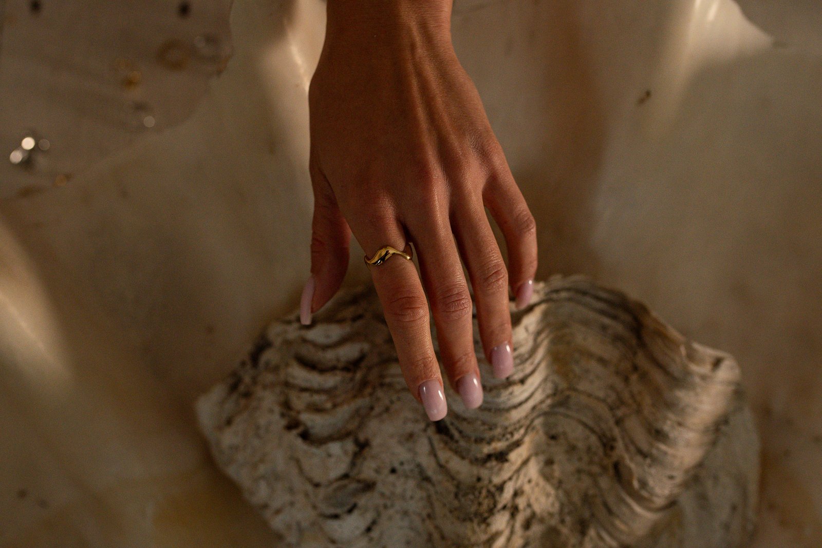 Złoty pierścionek Storm