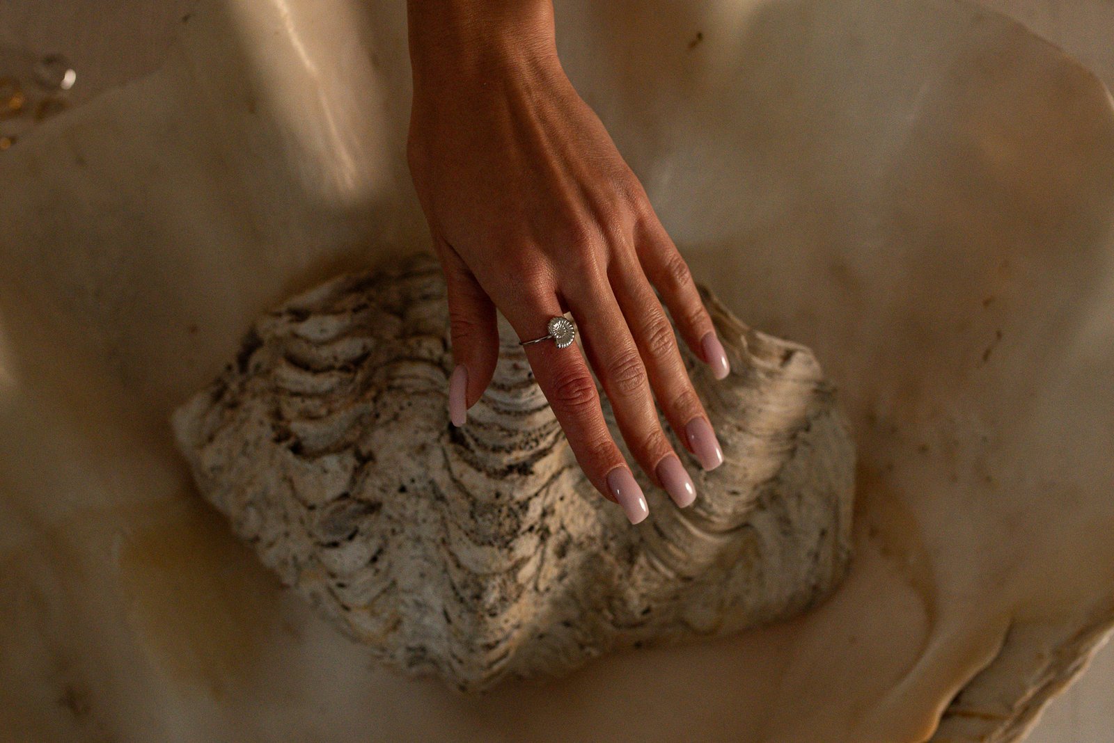 Srebrny pierścionek Fossil - obrazek 5